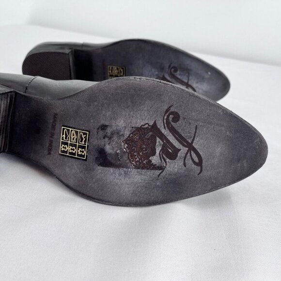 Free People Charm Double V Ankle Boot Women's Size 38 in Black Block Heel - Picture 10 of 15